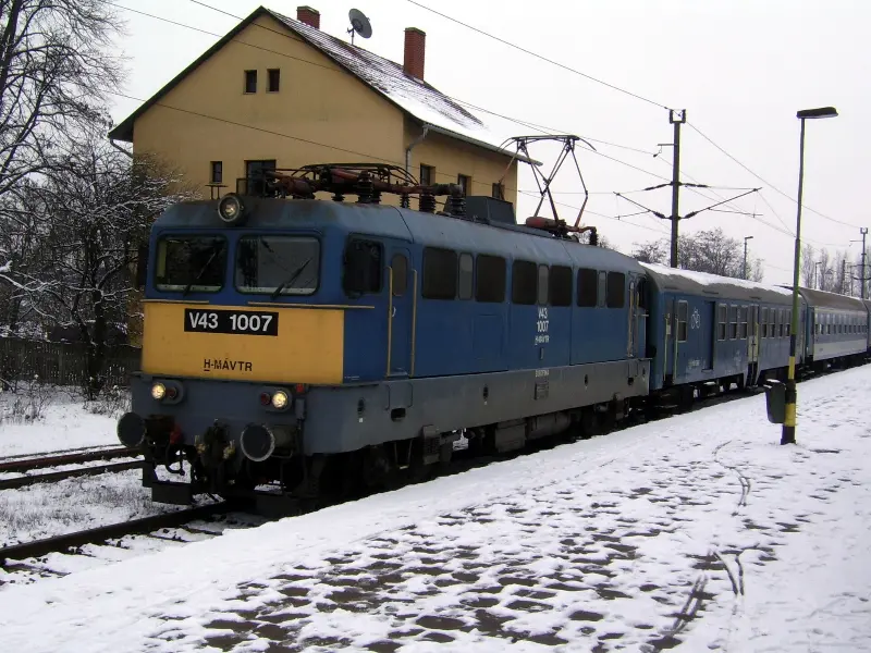 MÁV V43 villanymozdony