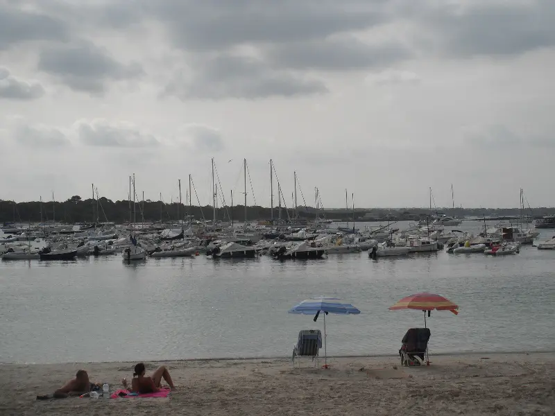 Es Port